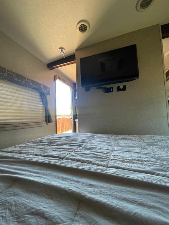 Hotel Rv2 Stunning Rv Private Netflix Freeparking Moreno Valley Esterno foto